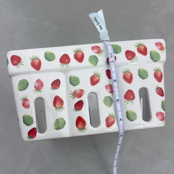 Porcelain Berry Basket - Picture 7 of 7